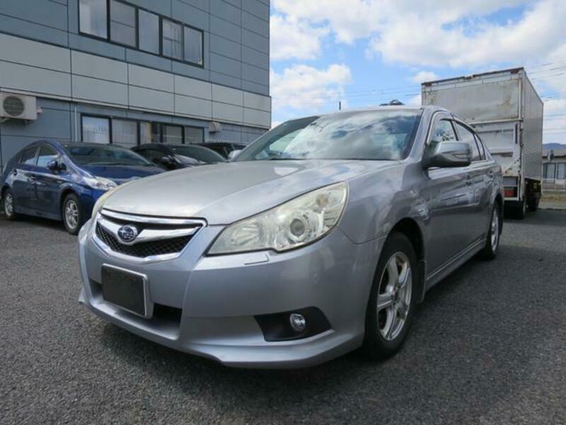 SUBARU LEGACY B4