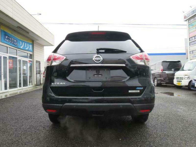 X-TRAIL
