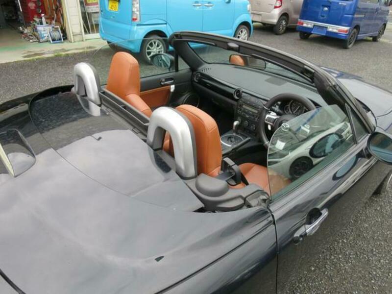ROADSTER