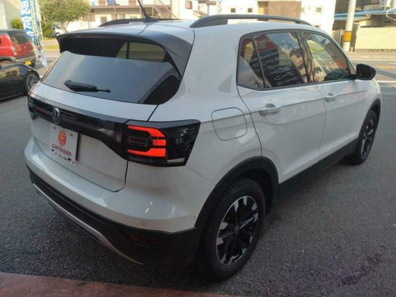 T CROSS