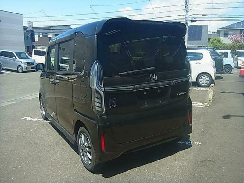 N BOX CUSTOM