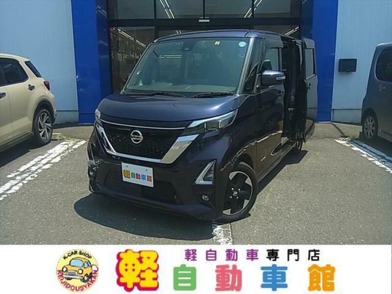 NISSAN ROOX