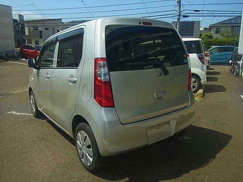 WAGON R