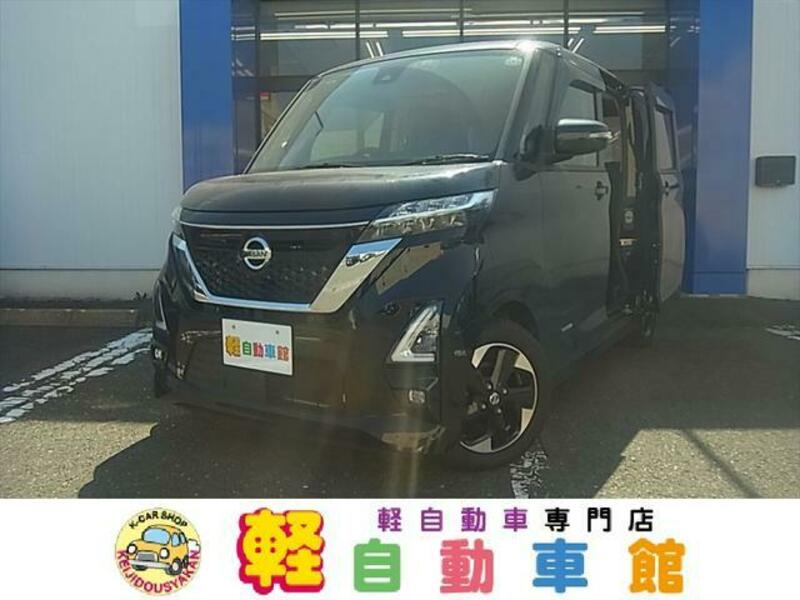 NISSAN ROOX