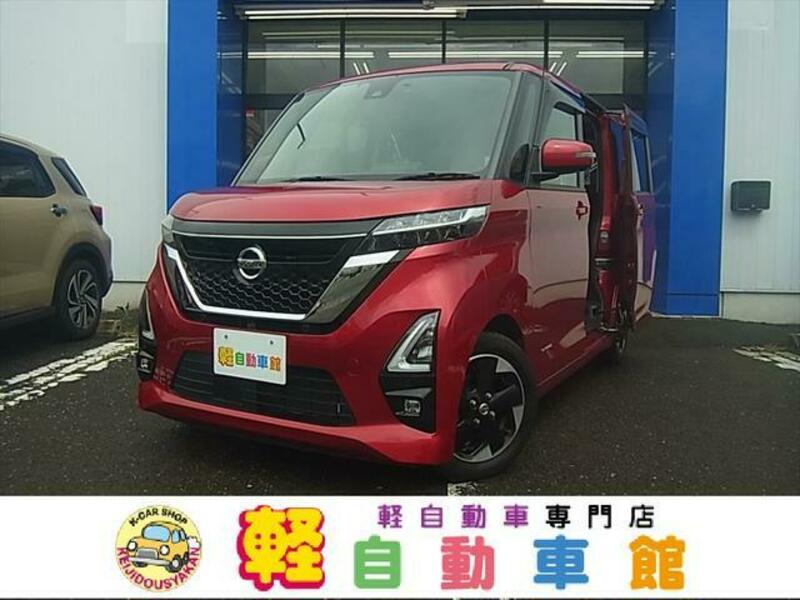 NISSAN ROOX
