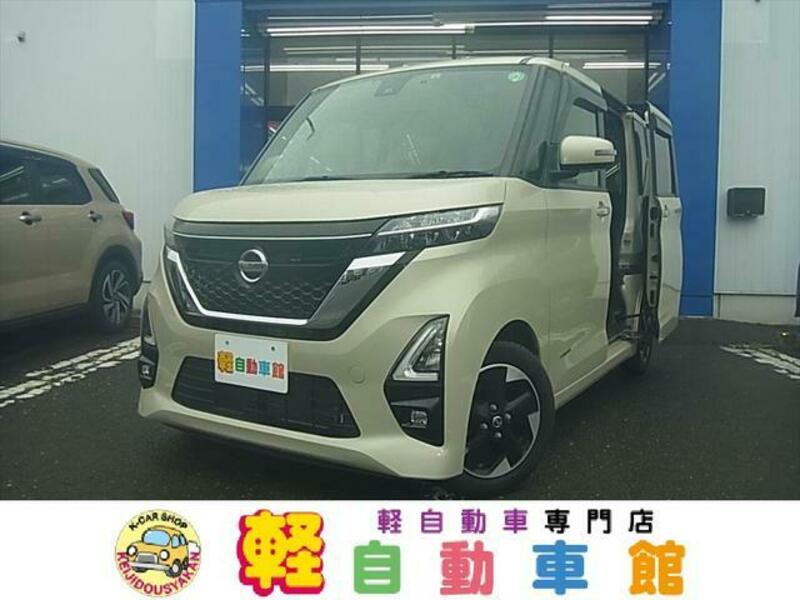NISSAN ROOX