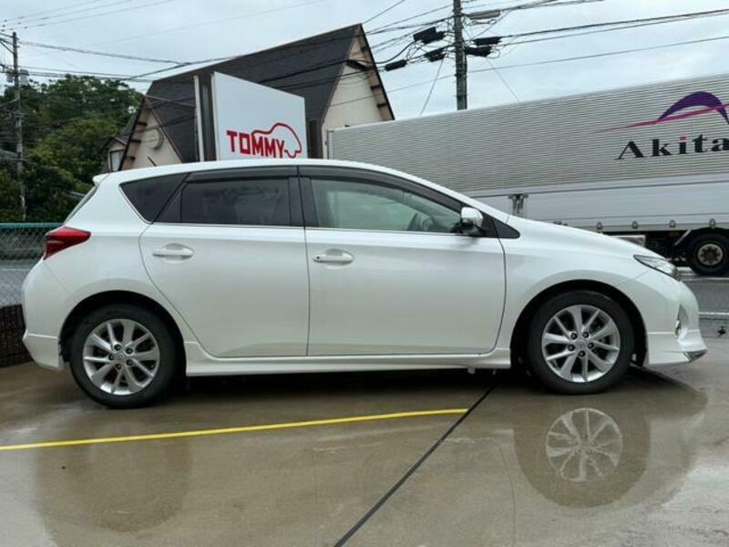 AURIS