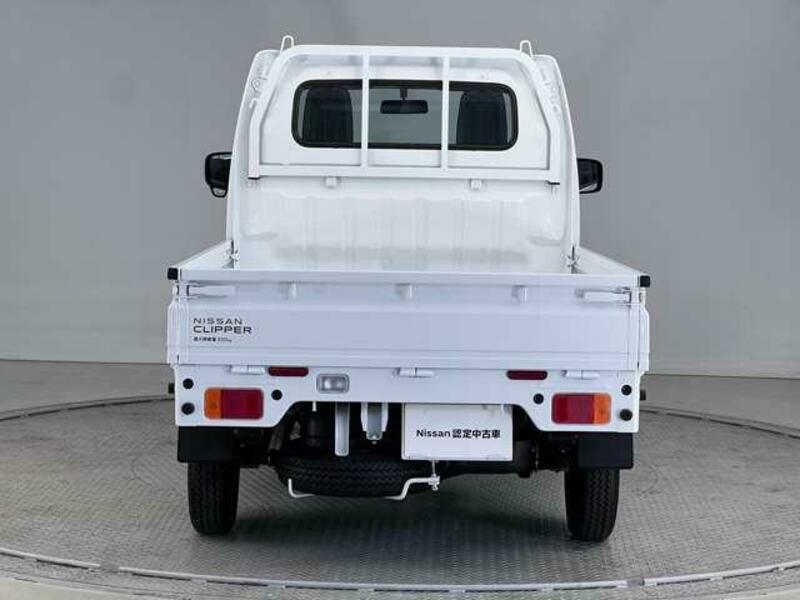 CLIPPER TRUCK