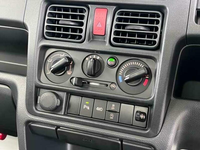 CLIPPER TRUCK