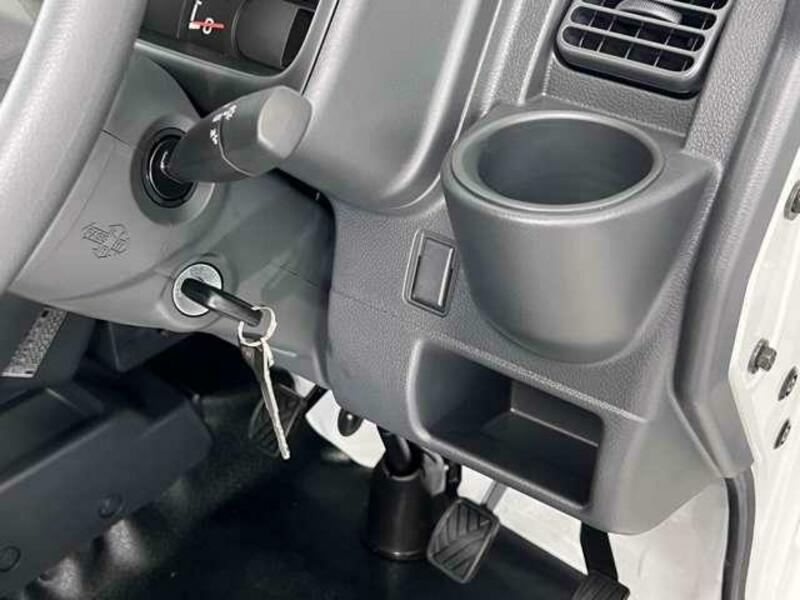 CLIPPER TRUCK