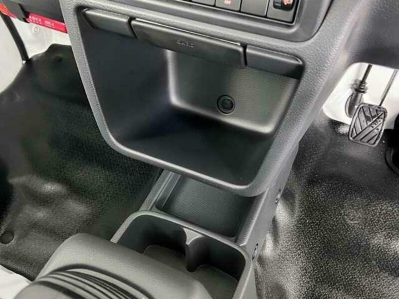 CLIPPER TRUCK