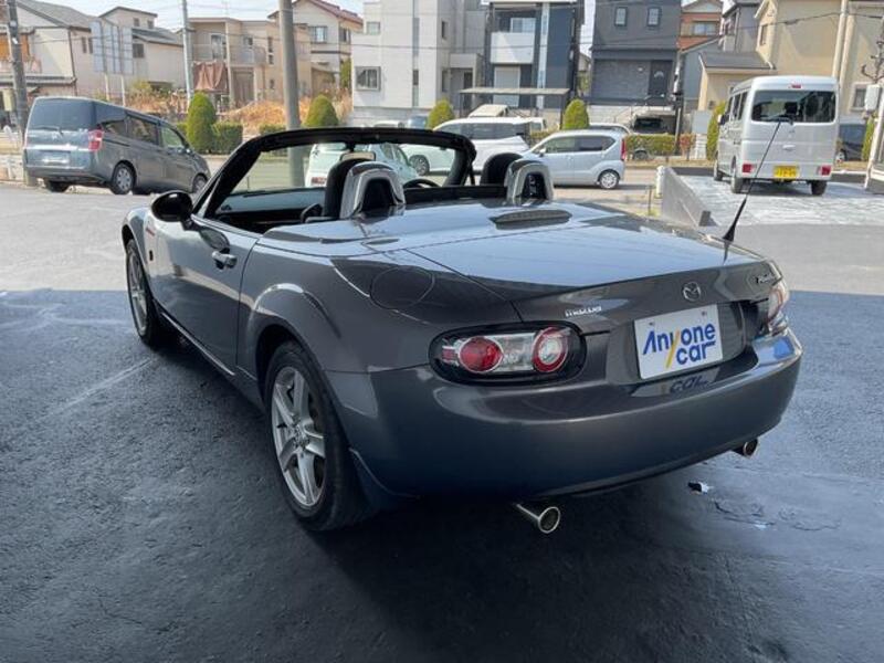 ROADSTER