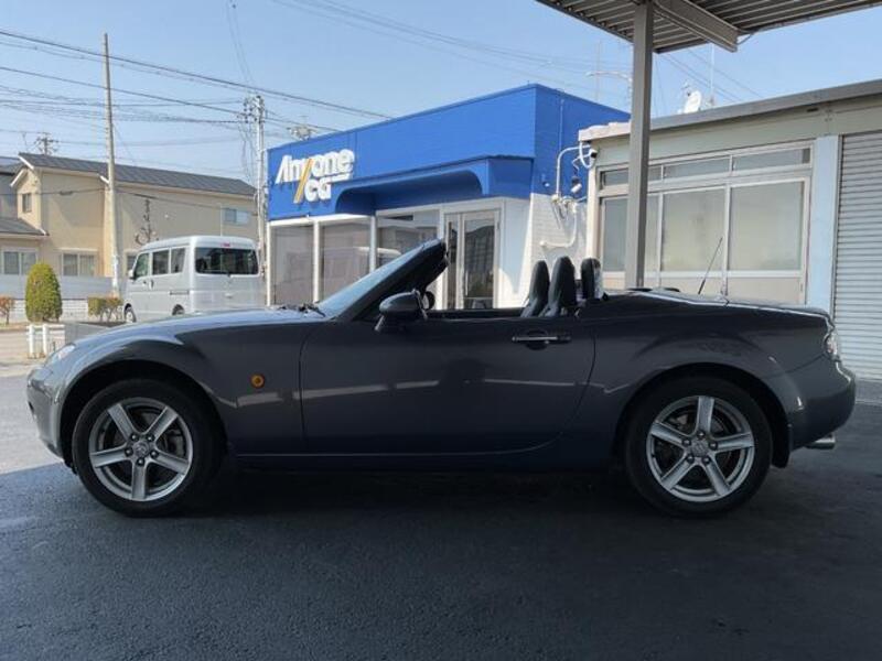 ROADSTER