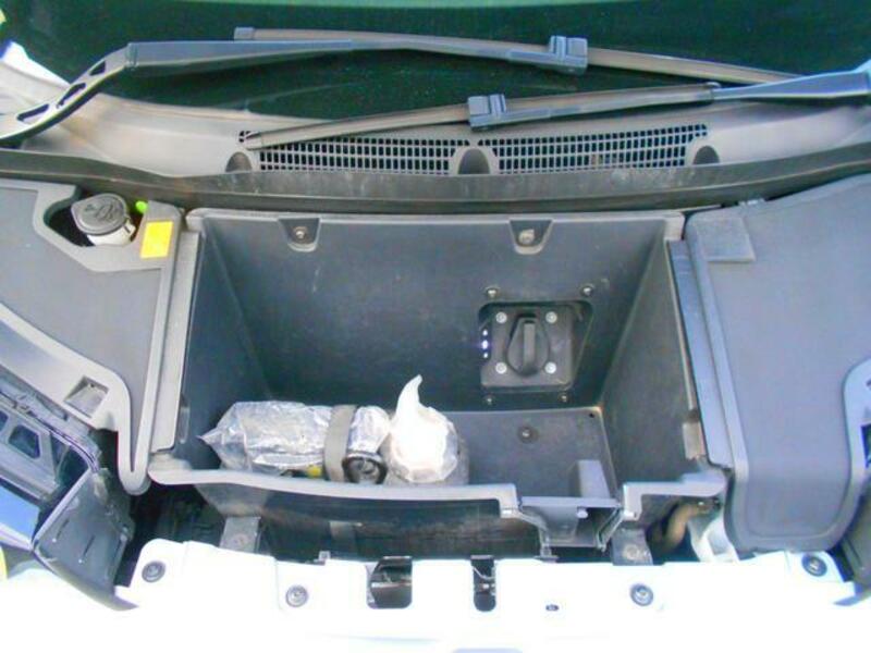 i3