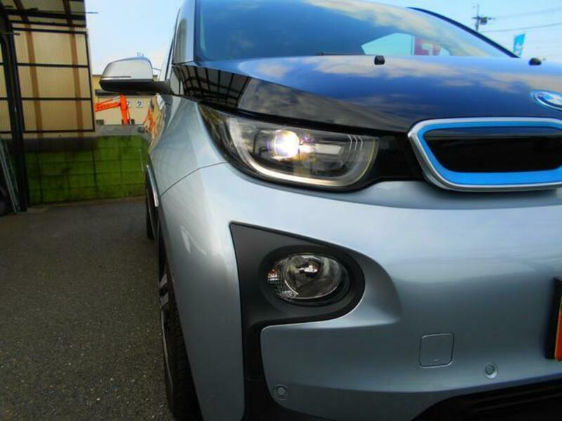 i3