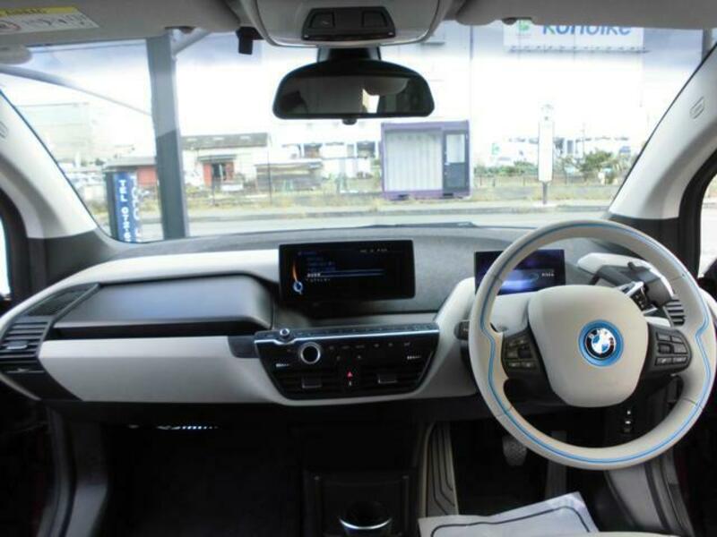 i3