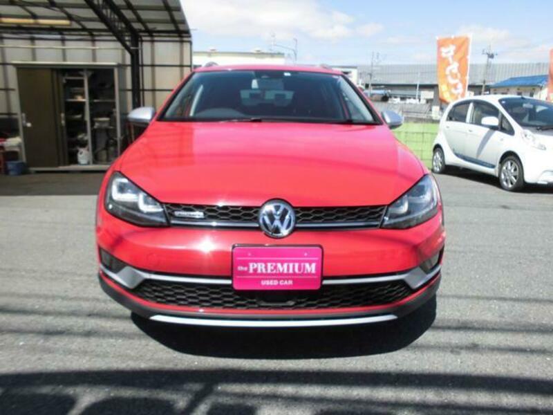 GOLF ALLTRACK