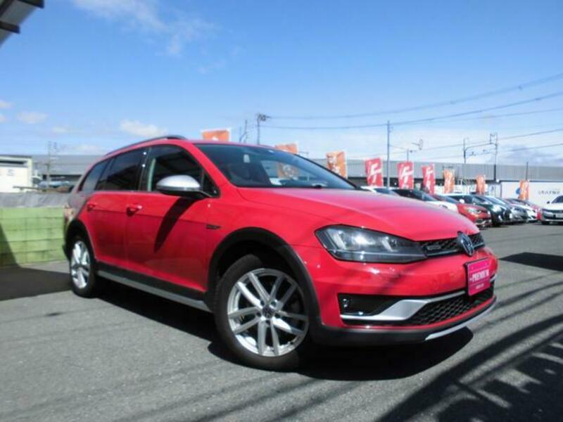 GOLF ALLTRACK