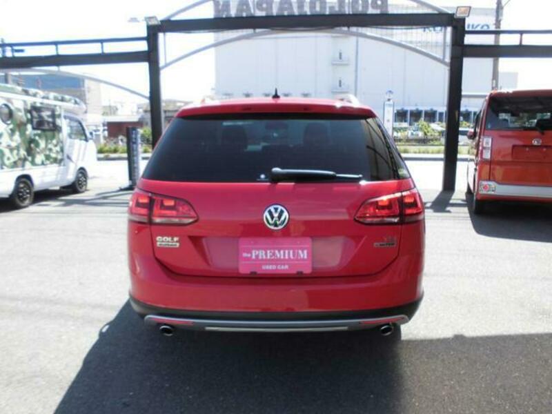 GOLF ALLTRACK