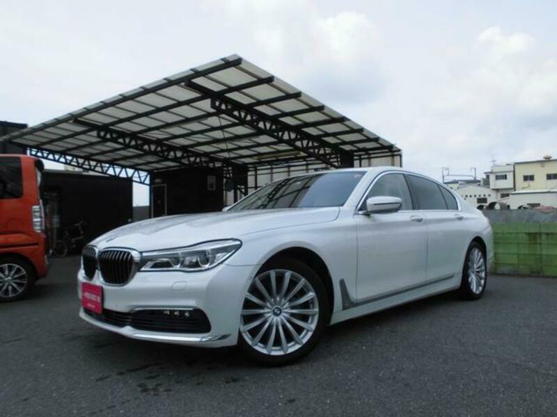 BMW 7 SERIES
