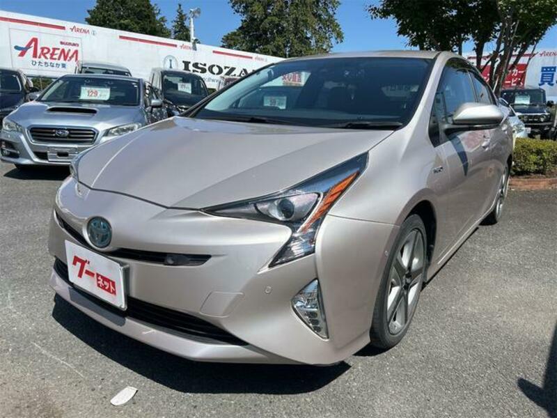 TOYOTA PRIUS
