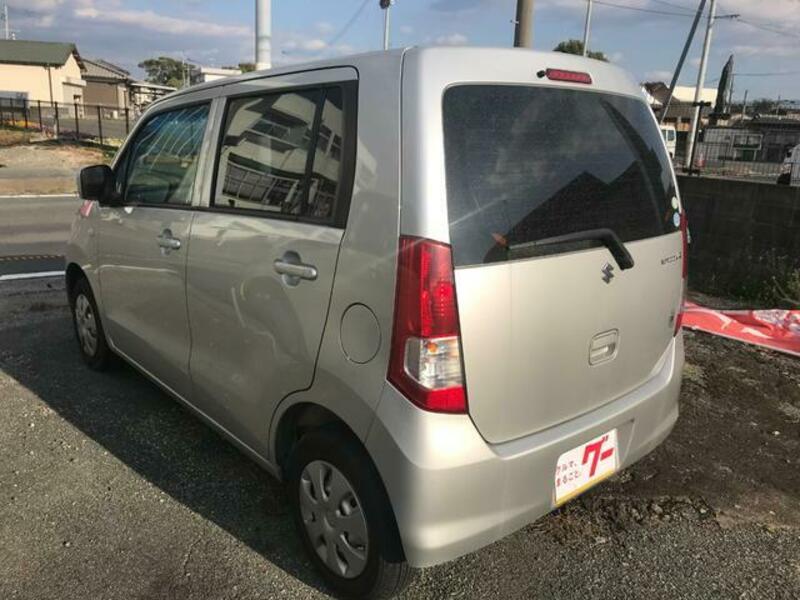 WAGON R