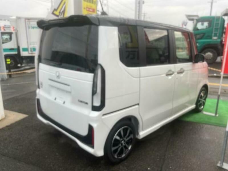 N BOX CUSTOM