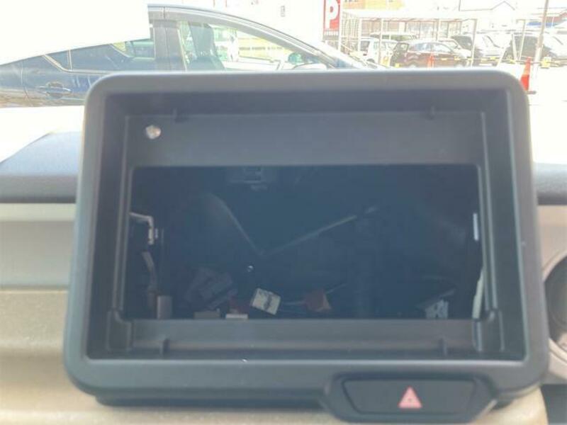 N BOX