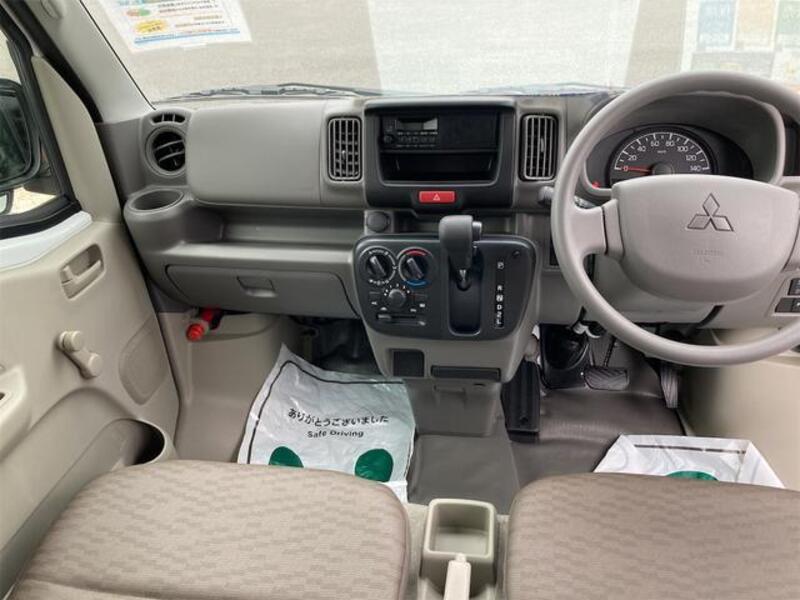 MINICAB VAN