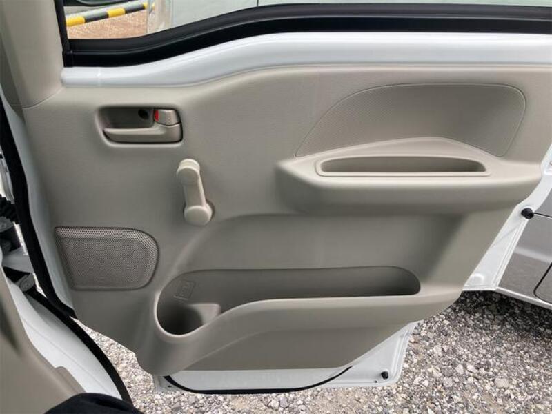 MINICAB VAN