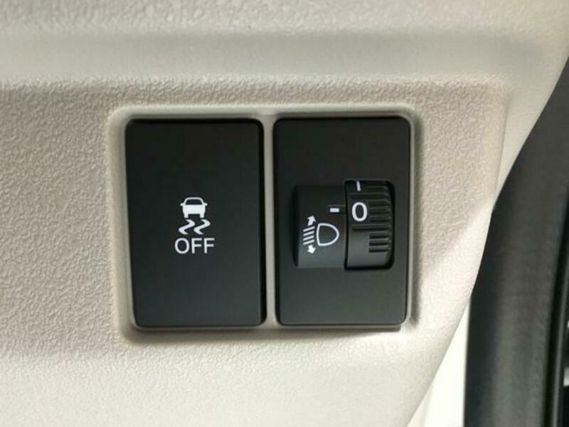 N BOX
