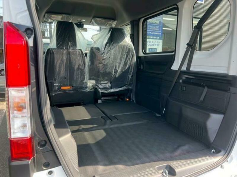 N-VAN