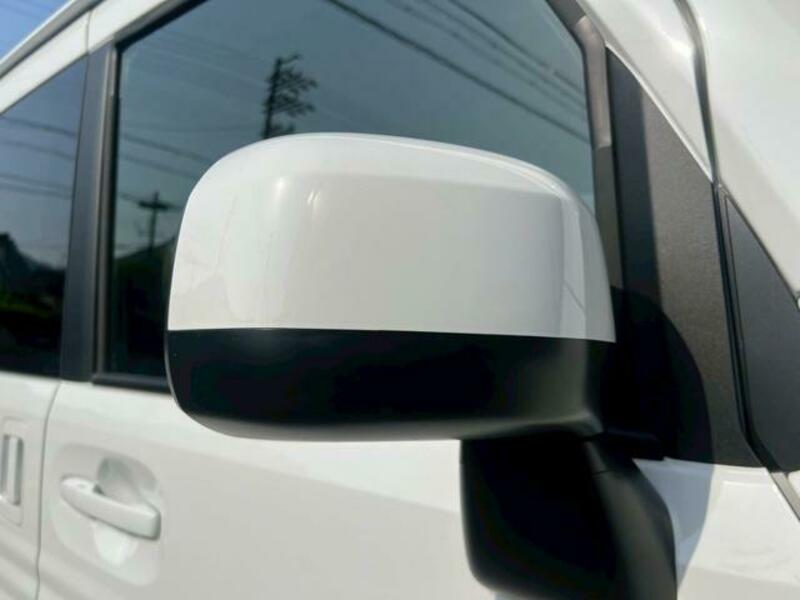 N-VAN