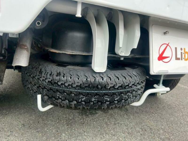 CLIPPER TRUCK