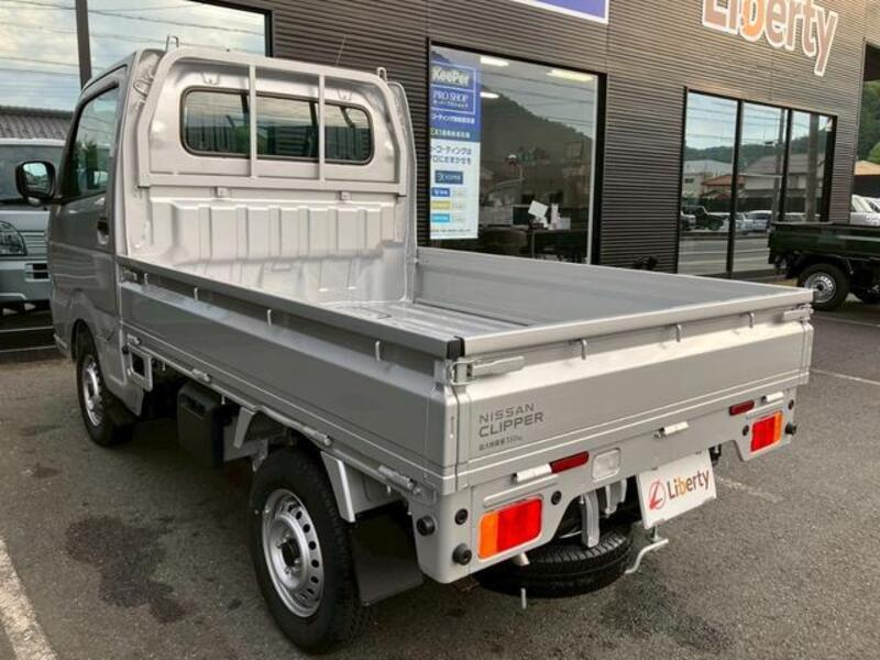 CLIPPER TRUCK