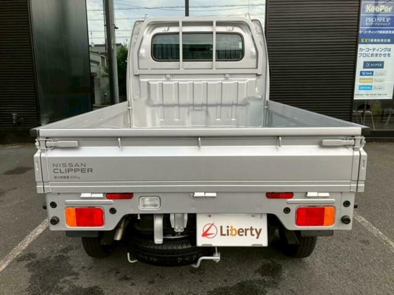 CLIPPER TRUCK