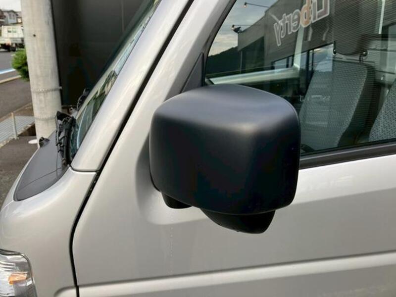 CLIPPER TRUCK