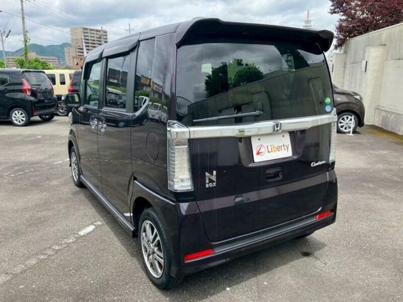 N BOX CUSTOM