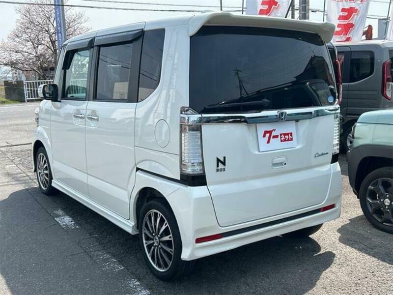 N BOX CUSTOM
