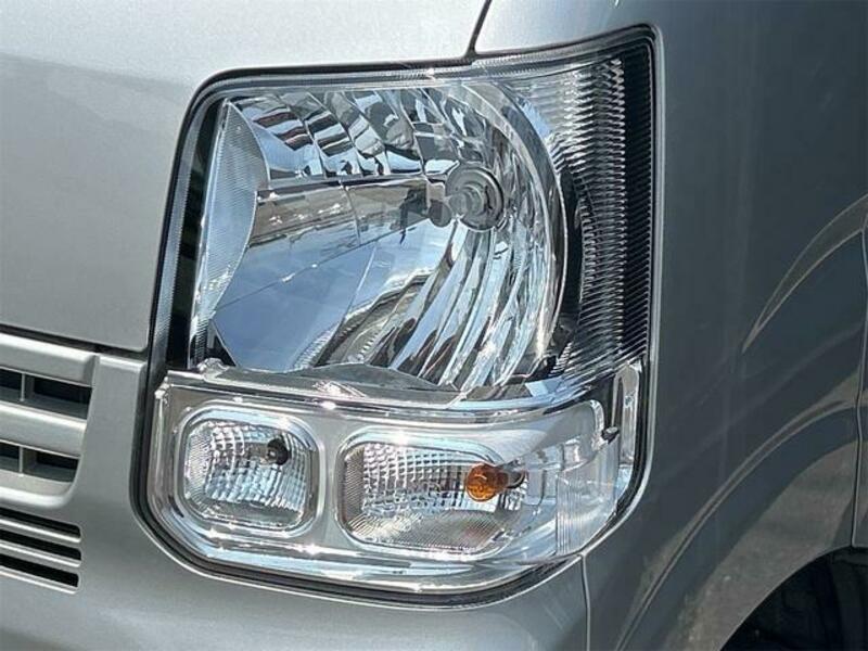 MINICAB VAN