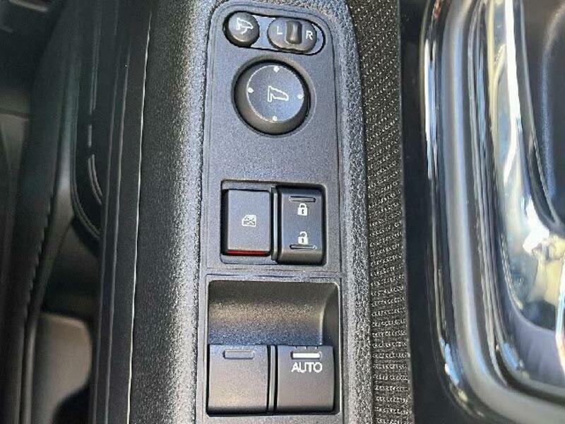 N-VAN