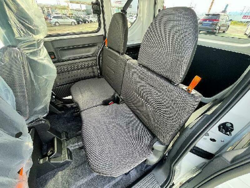 N-VAN