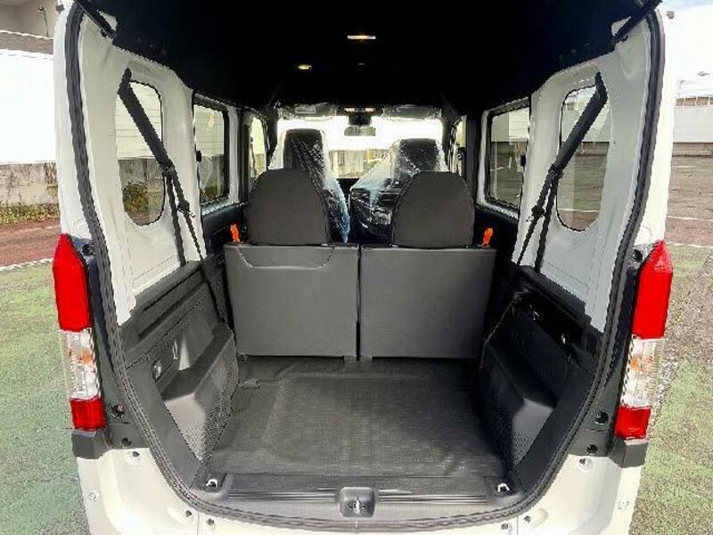 N-VAN