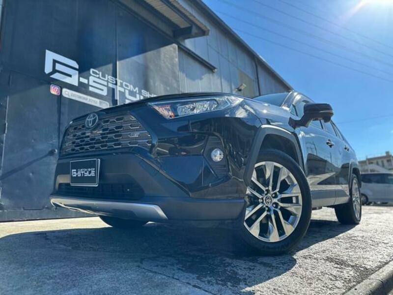 TOYOTA RAV4