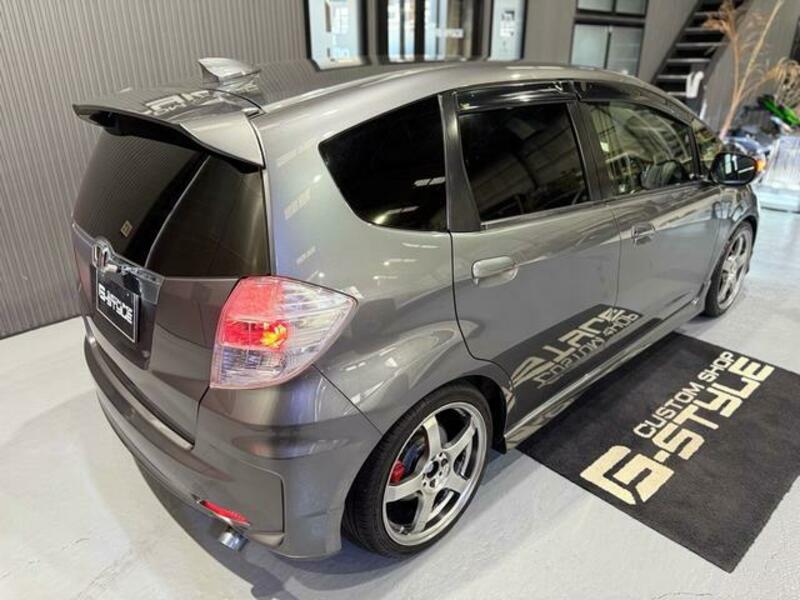 FIT HYBRID