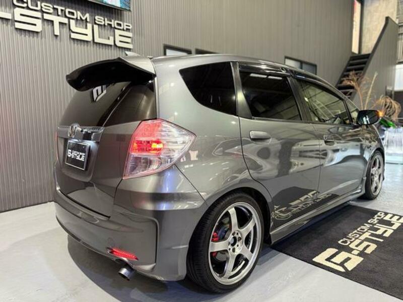 FIT HYBRID