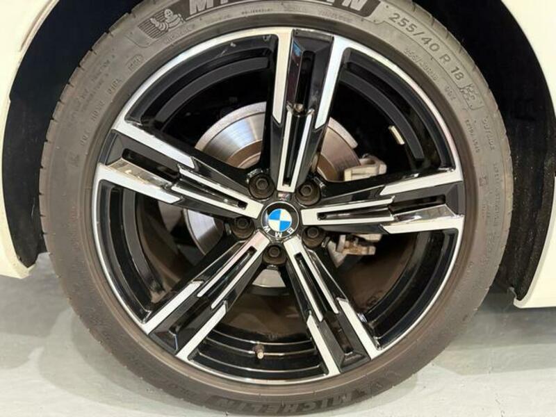 4 SERIES
