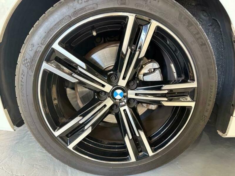 4 SERIES