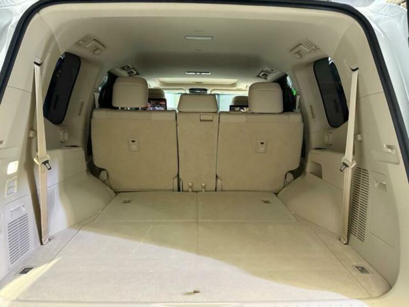 LAND CRUISER