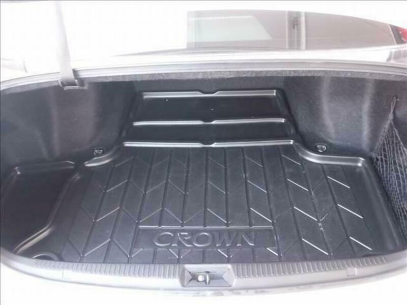 CROWN